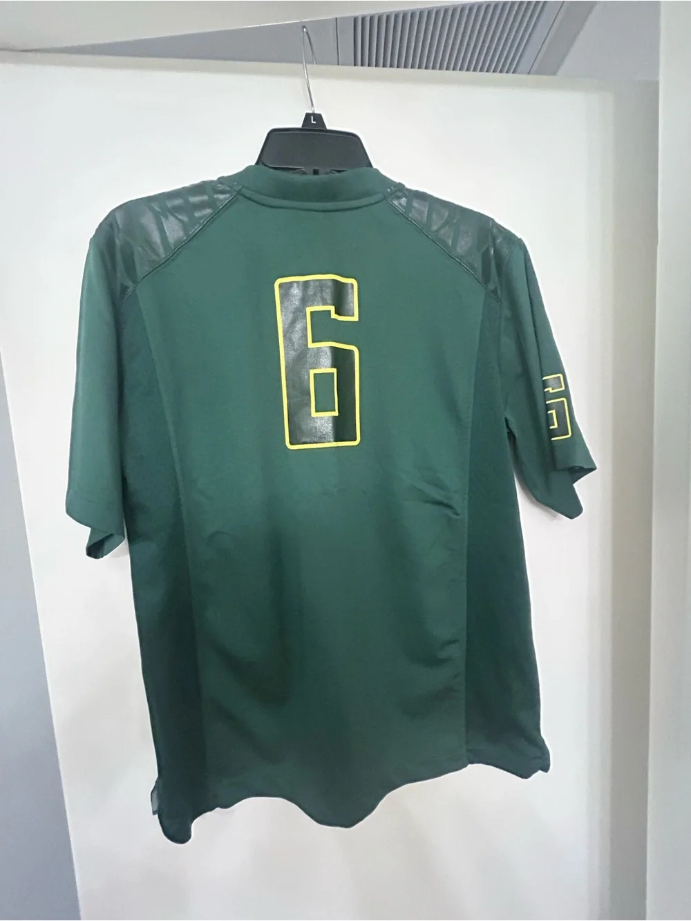 Nike Men’s Oregon Ducks Football Jersey #6